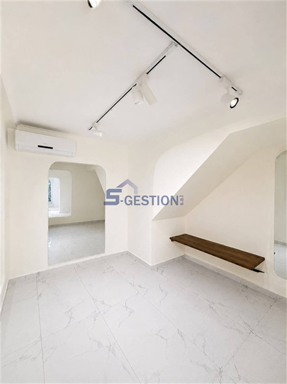 Shop Commercial Premises For Rent