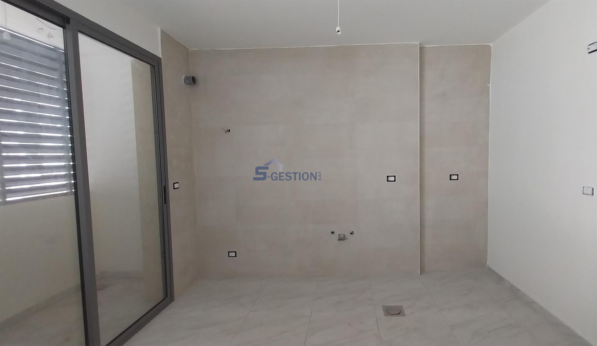 Appartement à V Sold external