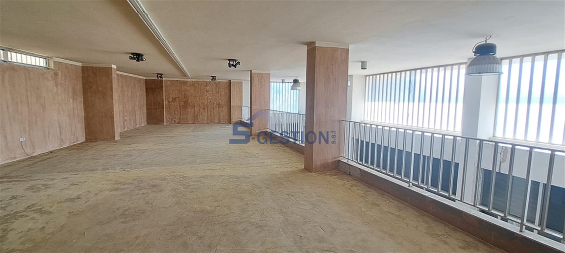 Shop Commercial Premises For Rent