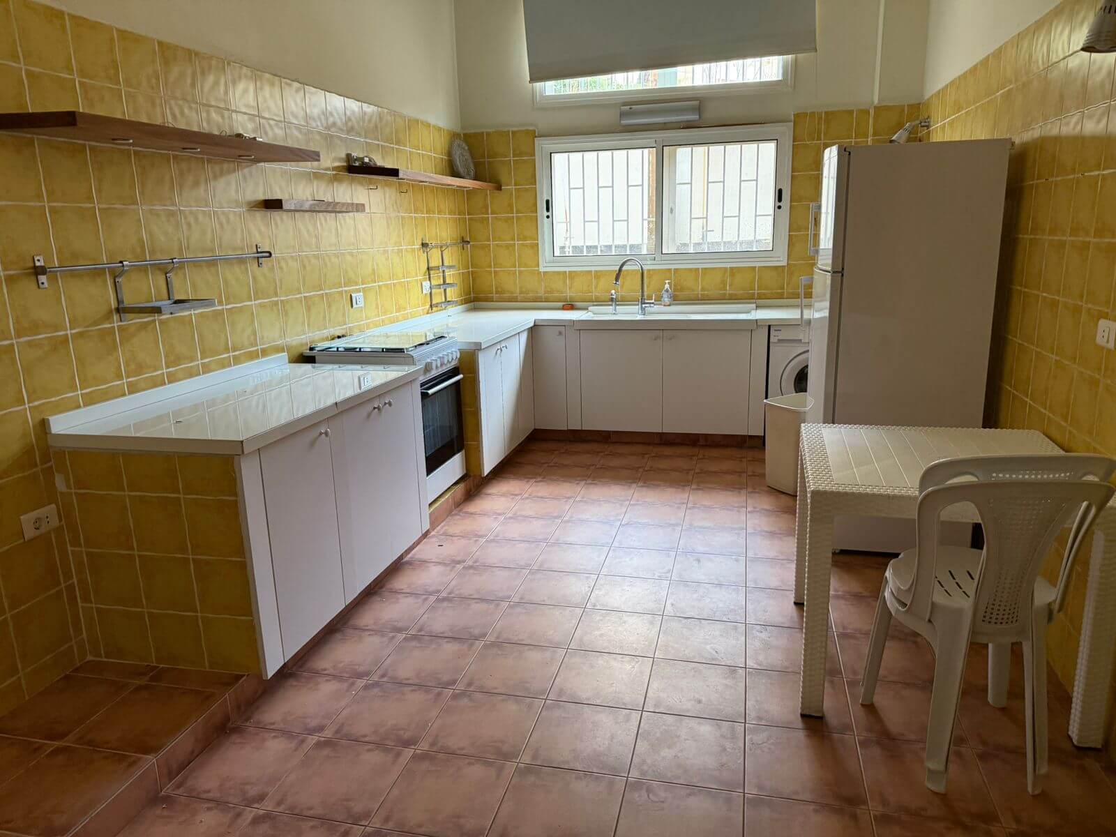 Apartment For Short Term Rent