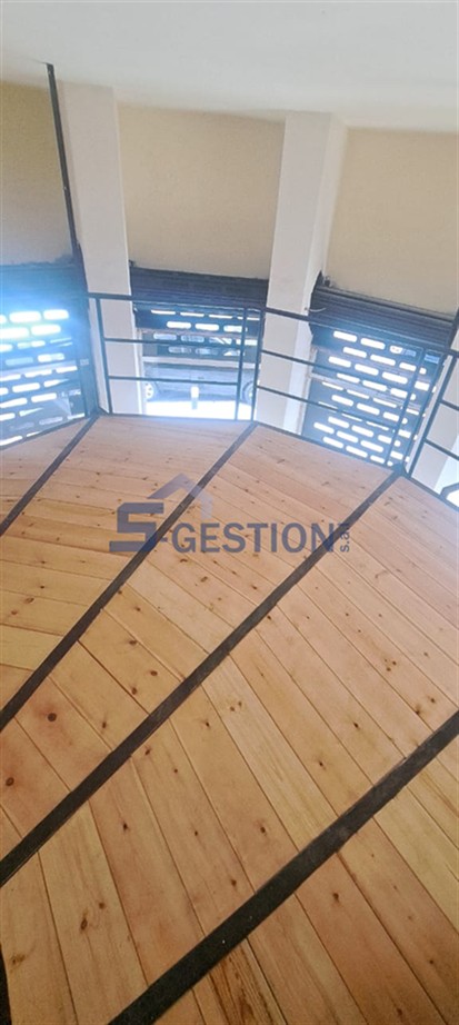 Shop Commercial Premises For Rent