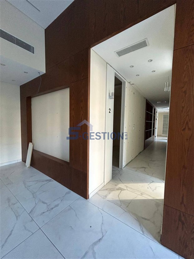 Shop Commercial Premises For Rent