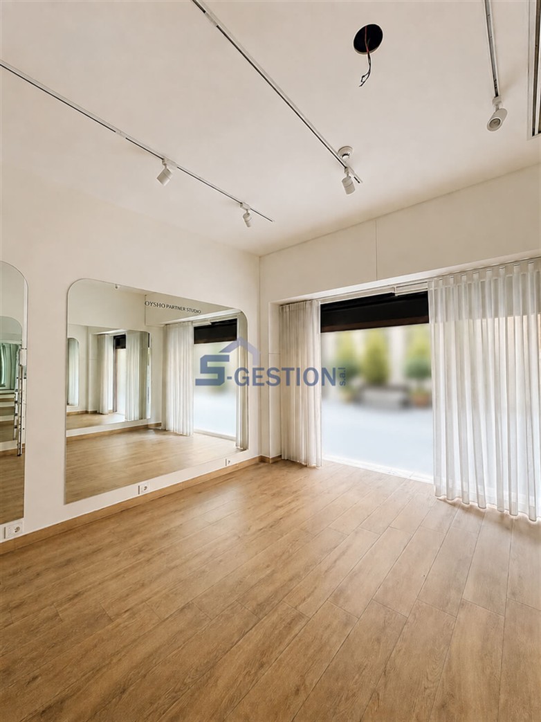 Shop Commercial Premises For Rent