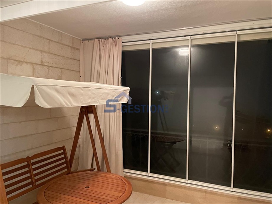 Appartement à Louer à Court Terme