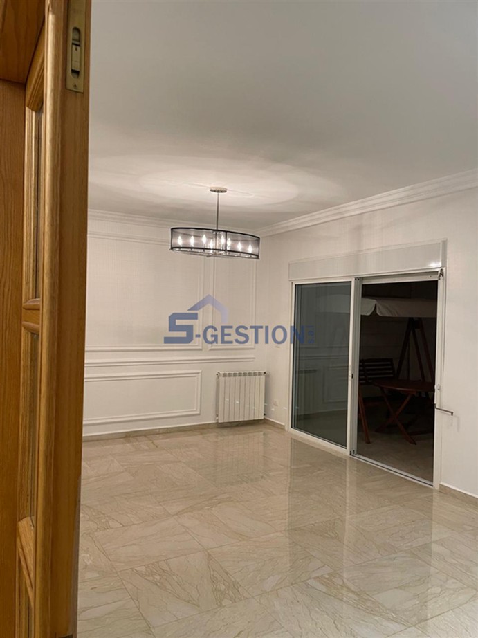 Appartement à Louer à Court Terme