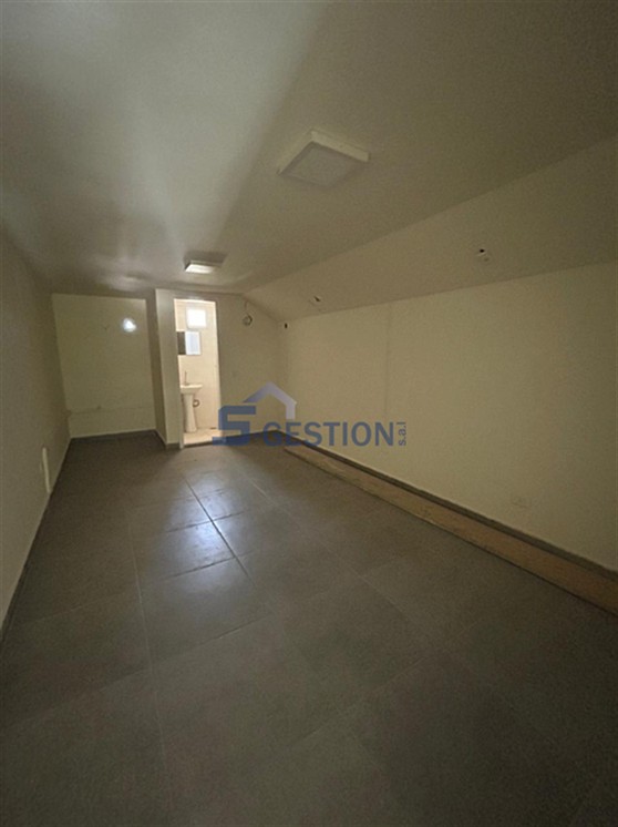 Shop Commercial Premises For Rent