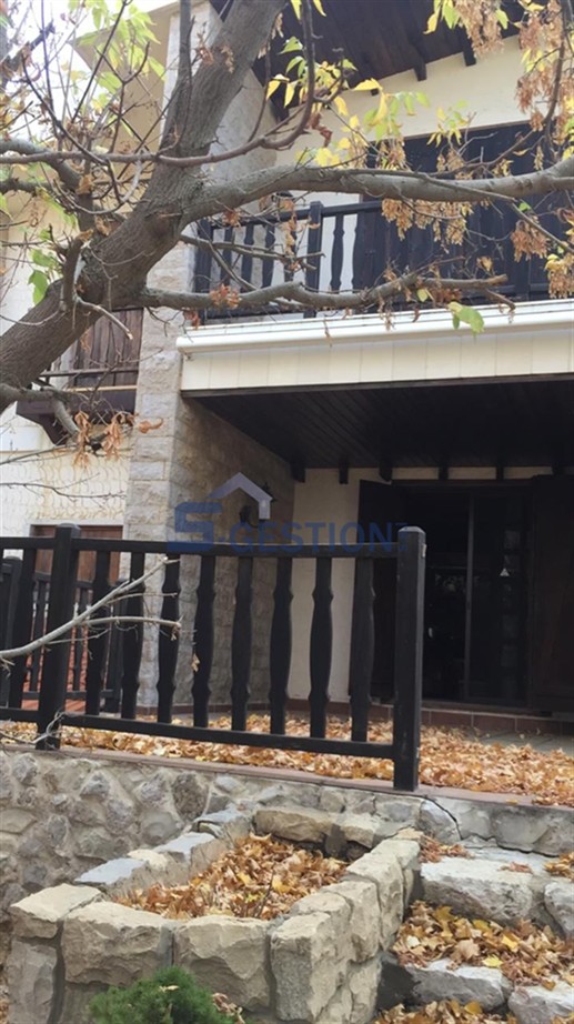 Chalet à Louer à Court Terme