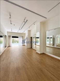 Shop Commercial Premises For Rent