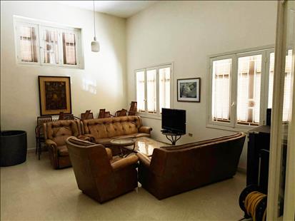 Apartment For Short Term Rent